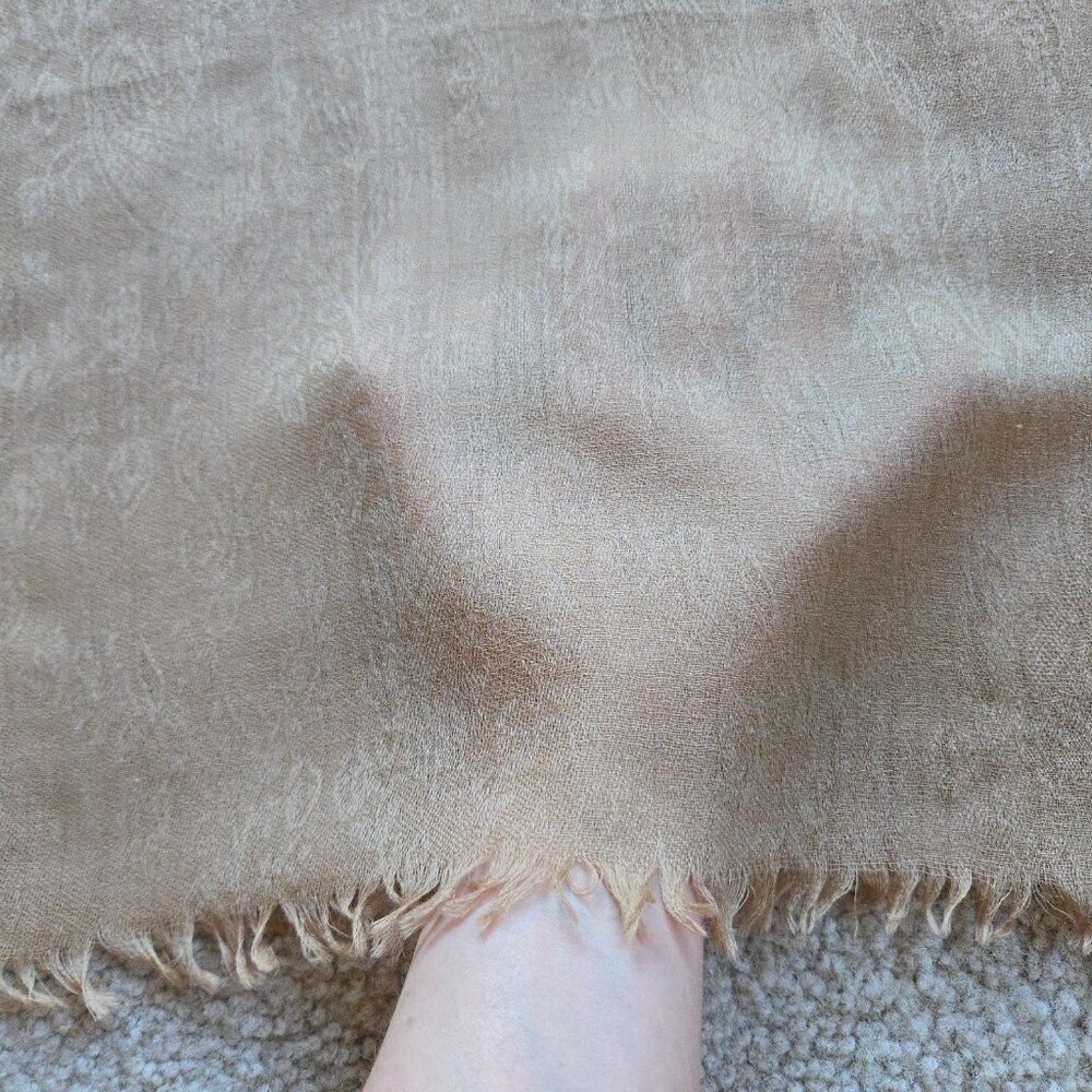 Cashmere Lightweight Woven Jacquard Scarf Tan Two Tiny Repaired Holes - Picture 3 of 12